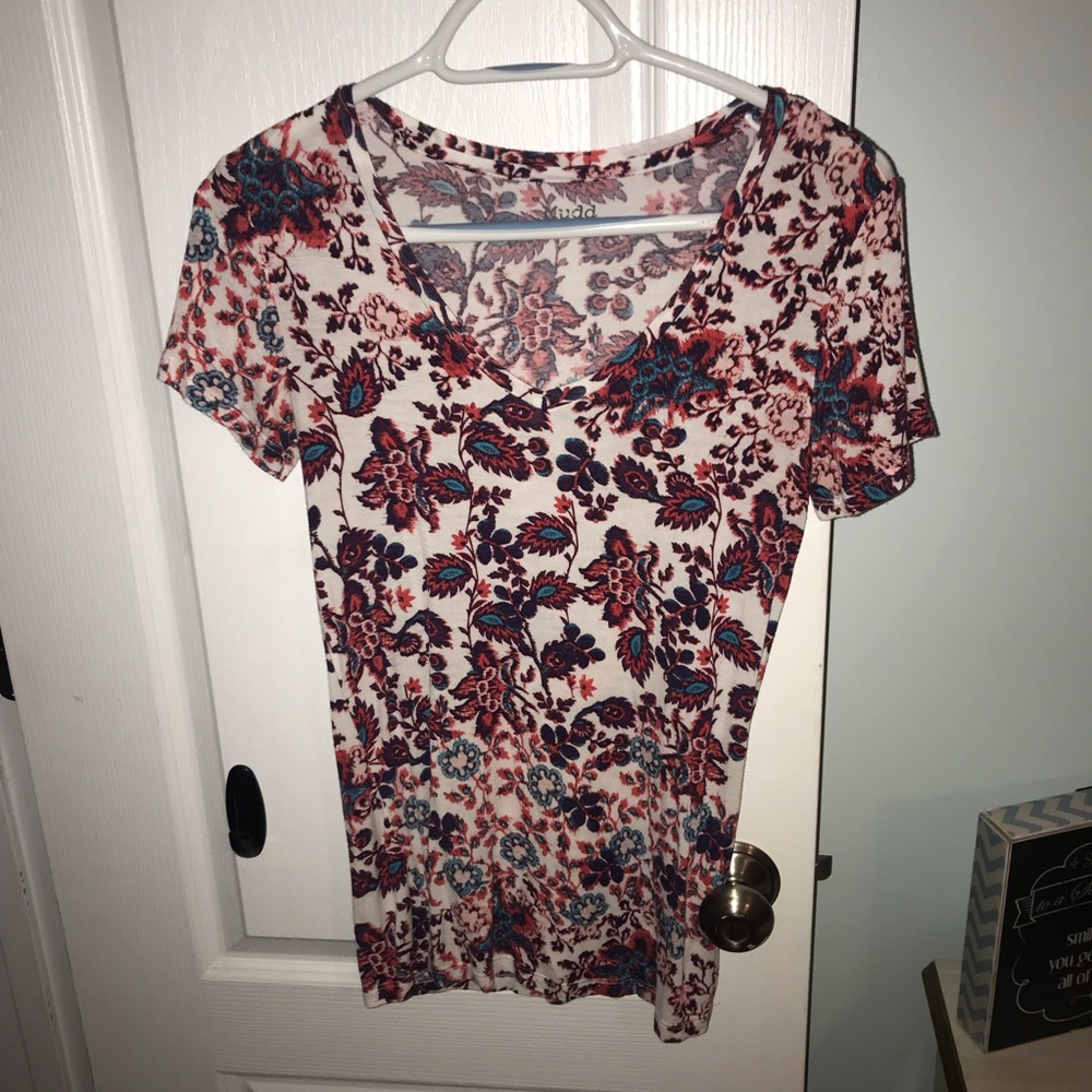 Mudd flower print V-neck short-sleeve t-shirt